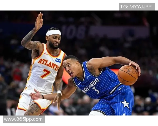 快船与爵士激战正酣球探网直播全程跟踪精彩瞬间