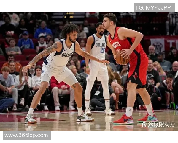 火箭队与独行侠的激烈对决谁能在这场比赛中脱颖而出