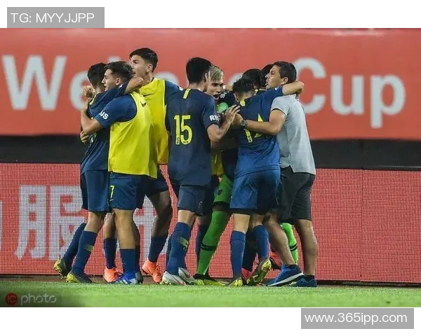 博卡青年队与基多体育大学的激烈对决即将上演,谁能赢得这场精彩比赛的胜利 博卡青年队与基多体育大学的激烈对决即将上演,谁能赢得这场精彩比赛的胜利