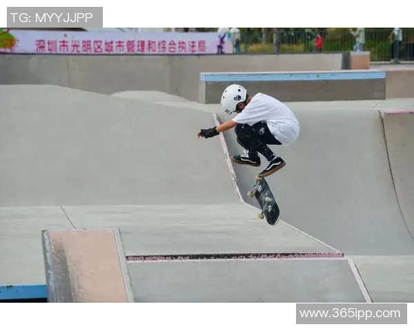 深圳滑板队的节奏与风格探讨：滑板文化在城市中的演变与影响