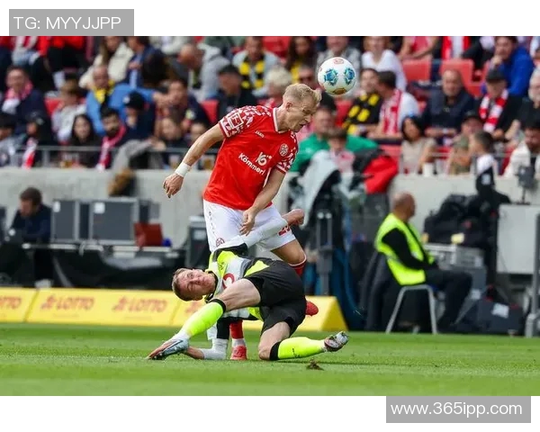 美因茨与克隆的激烈对决揭示德甲新赛季的竞争格局与球队实力分析