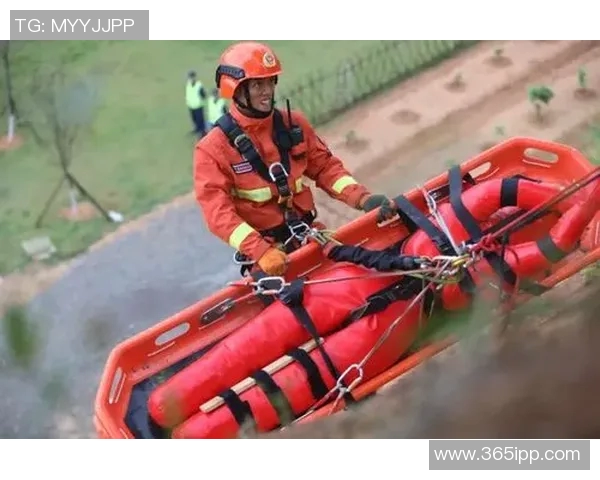 杭州攀岩队包夹战术解析与攀岩热点的深度探讨